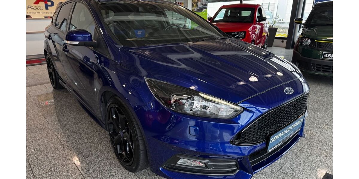 Ford Focus 103.490 km 15.490 &euro; Dormagen 41540