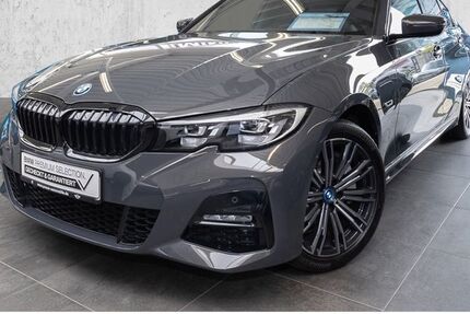 BMW 330 54.364 km 32.490 &euro; Leverkusen 51371