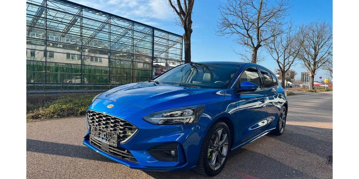 Ford Focus 39.889 km 17.450 &euro; Korschenbroich 41352