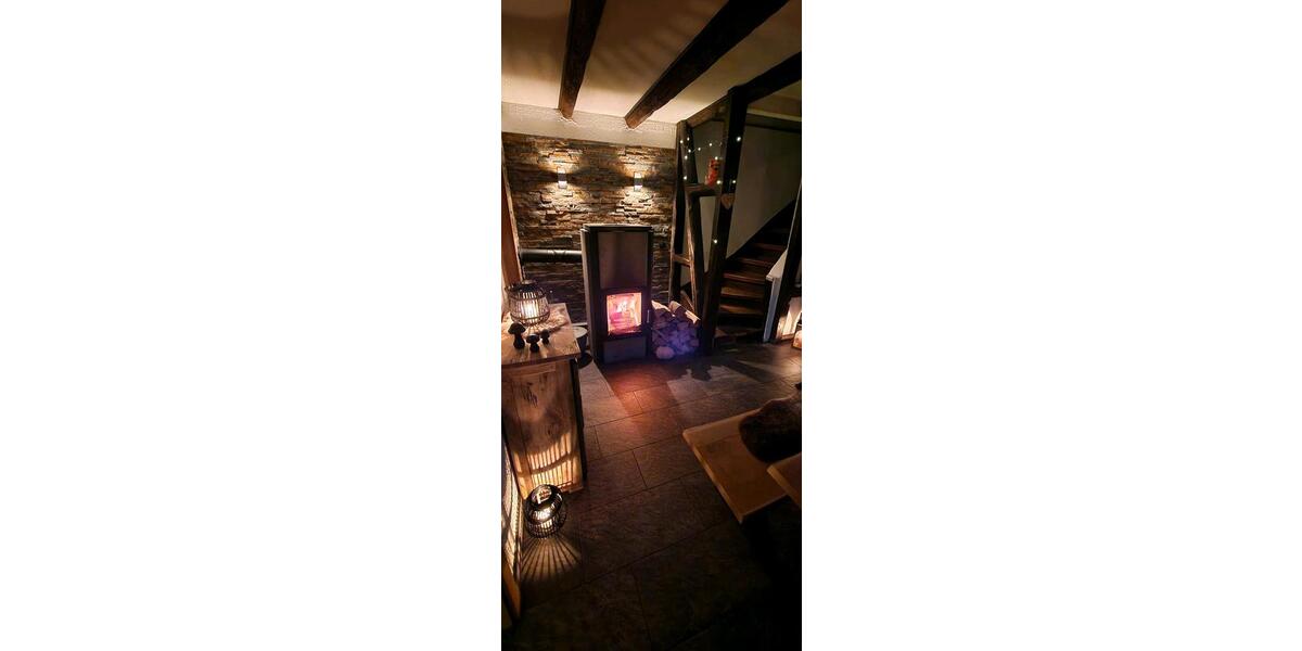 Einfamilienhaus Wermelskirchen - 8 Zimmer, 170 m&sup2;, 460.000&euro; | Angebot:26066033