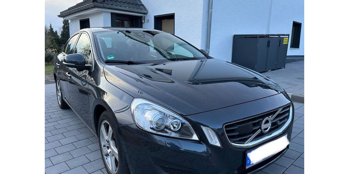 Volvo S60 133.000 km 10.599 &euro; Bergisch Gladbach 51469
