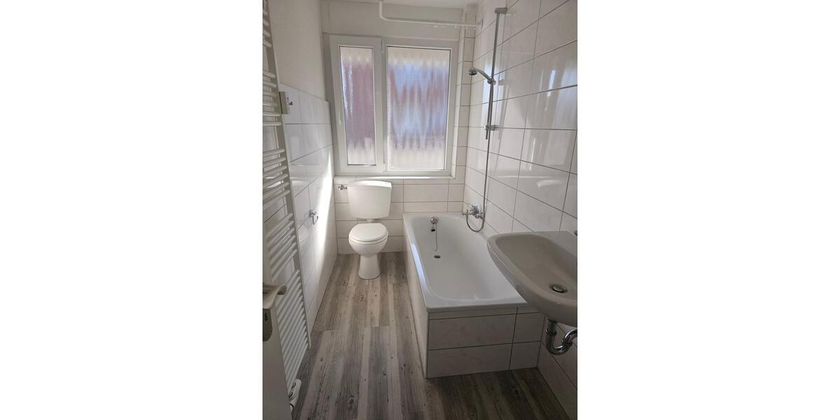 Etagenwohnung Dormagen Sankt Peter - 2.5 Zimmer, 68 m&sup2;, 750&euro; | Angebot:25547502