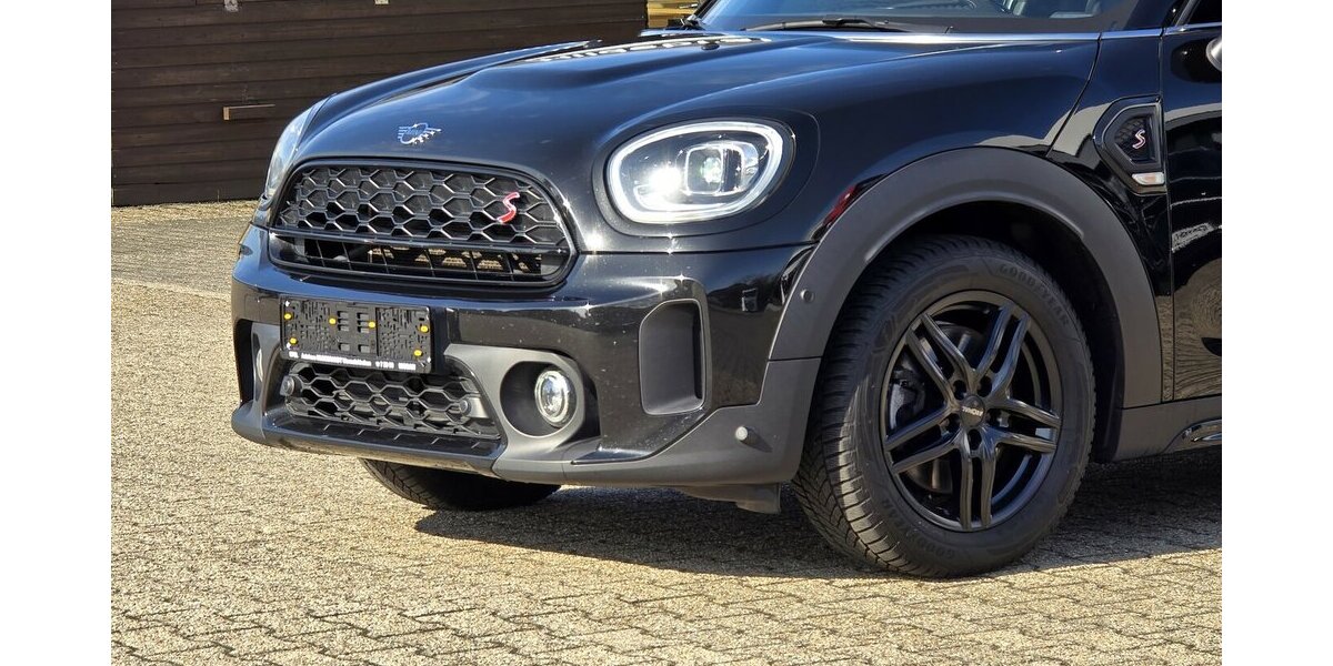 Mini Cooper S Countryman Automatik|LED|Kamera|Panorma 79.798 km 24.950 &euro; Wermelskirchen 42929