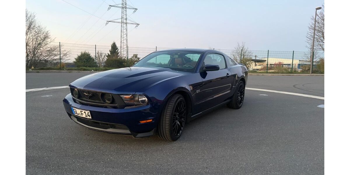 Ford Mustang 70.000 km 19.200 &euro; Wermelskirchen 42929