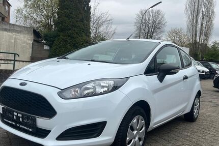 Ford Fiesta 67.051 km 5.490 &euro; Düsseldorf 40597