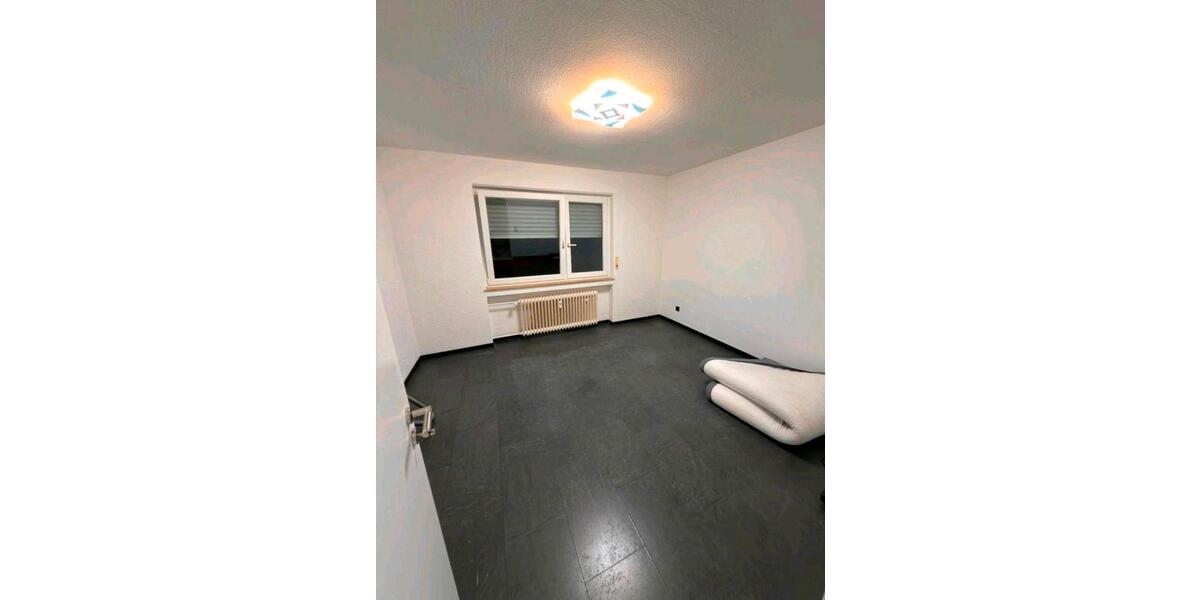 Etagenwohnung Leverkusen Bergisch Neukirchen - 4 Zimmer, 84 m&sup2;, 249.000&euro; | Angebot:26051233