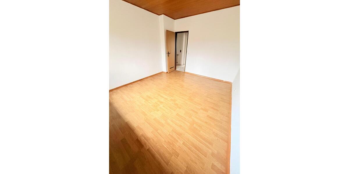 Etagenwohnung Köln Kalk - 3 Zimmer, 66 m&sup2;, 990&euro; | Angebot:26014803