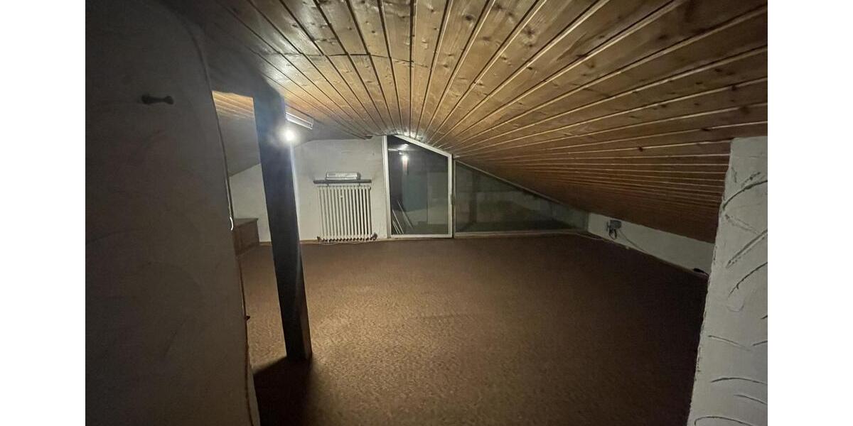 Einfamilienhaus Bergisch Gladbach - 3 Zimmer, 115 m&sup2;, 1.600&euro; | Angebot:26670208