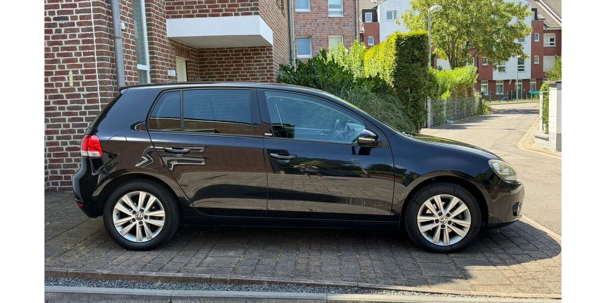 VW Golf 141.060 km 6.500 &euro; Meerbusch 40667