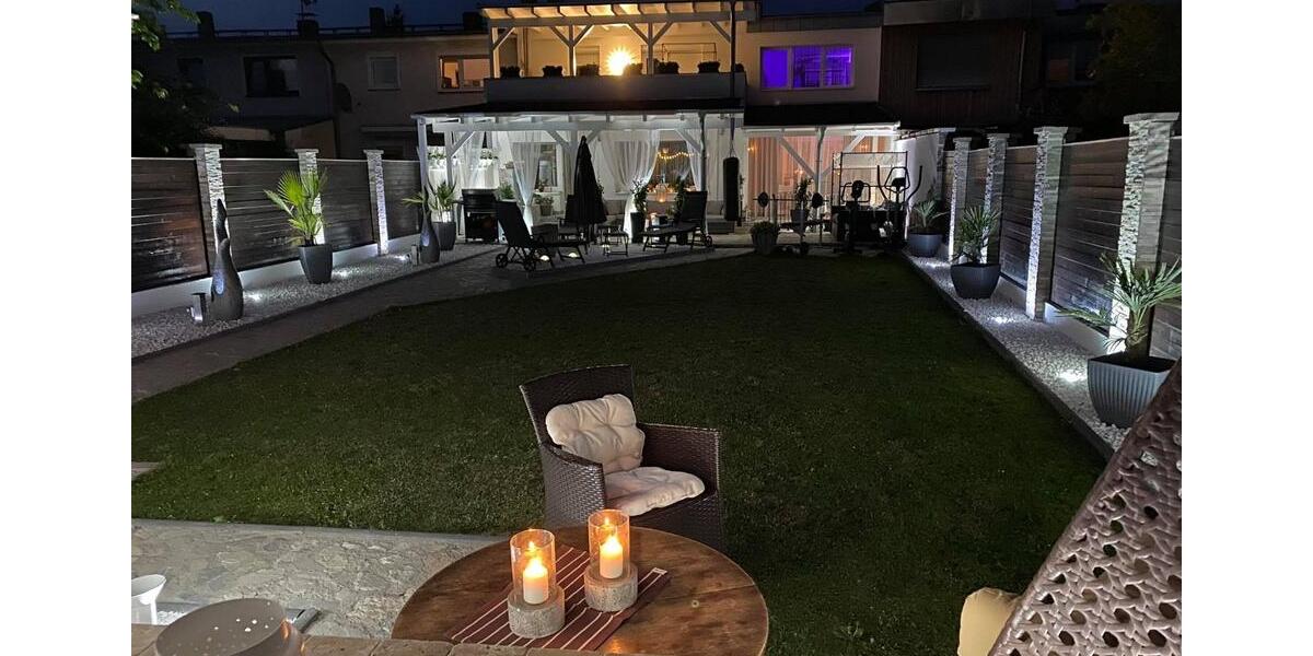 Reihenhaus Köln Mülheim - 8 Zimmer, 220 m&sup2;, 1.300.000&euro; | Angebot:26007696