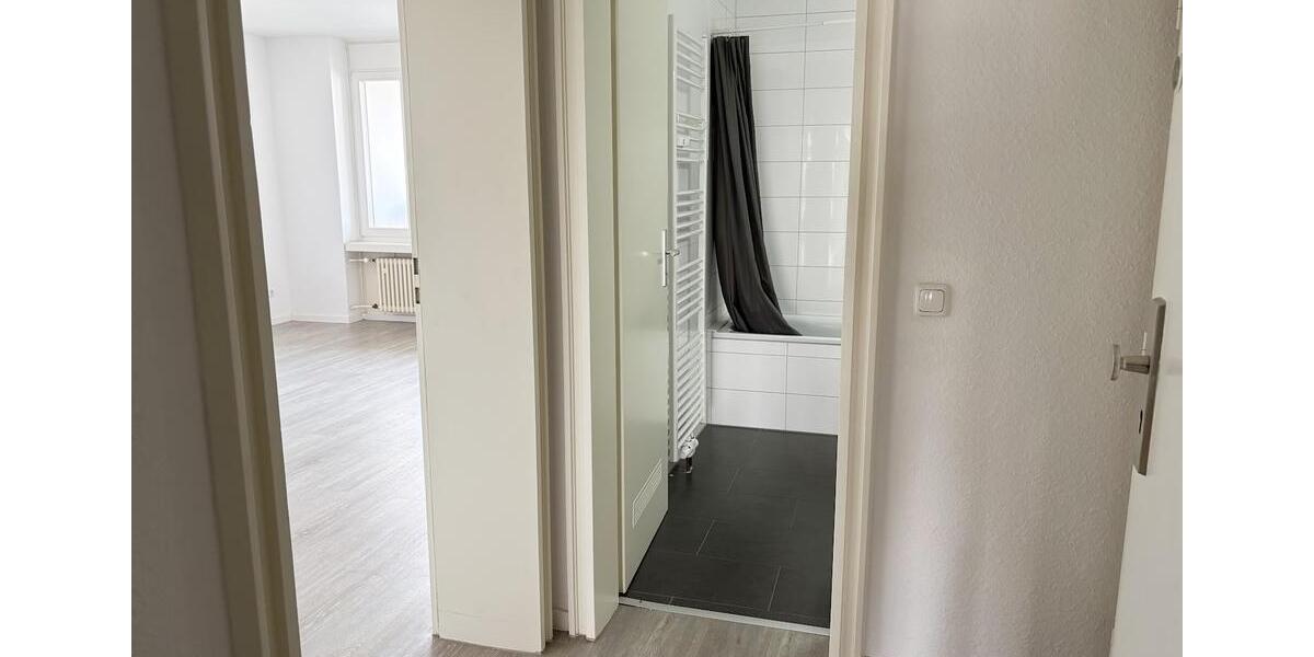 Etagenwohnung Köln Rodenkirchen - 1 Zimmer, 43 m&sup2;, 895&euro; | Angebot:24441587