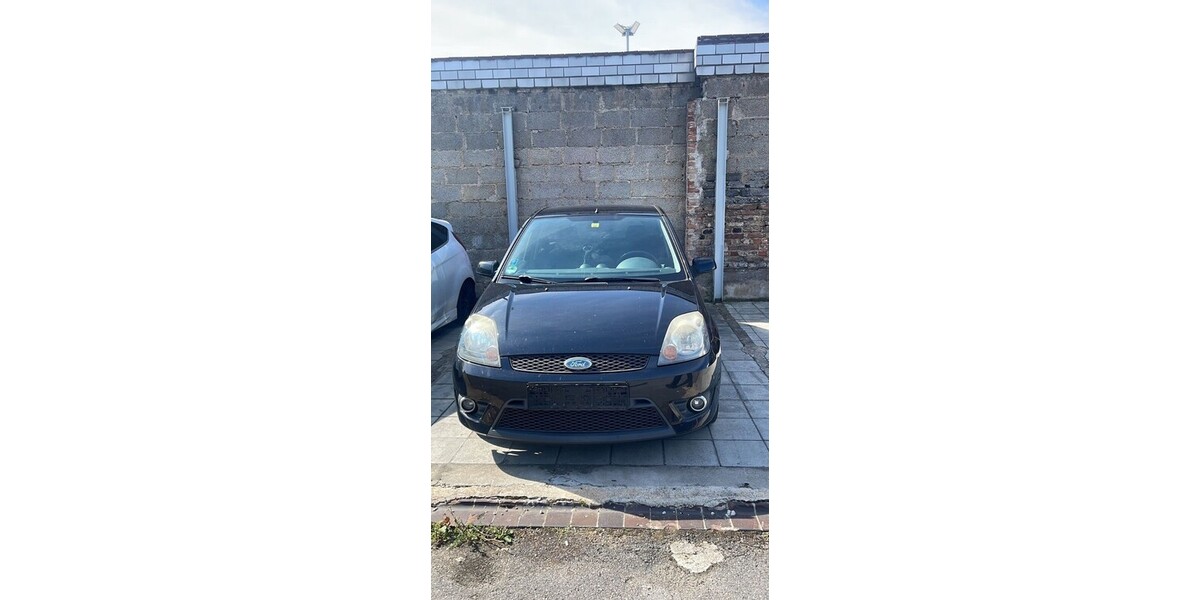 Ford Fiesta 200.000 km 1.800 &euro; Köln 50667