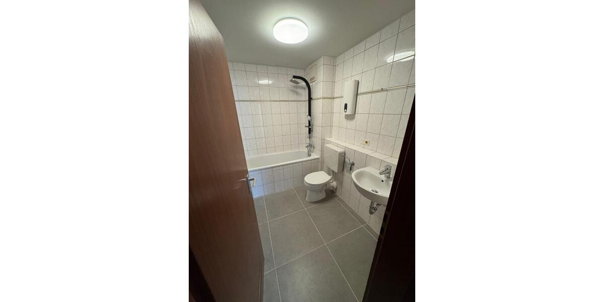 Etagenwohnung Köln Porz - 3 Zimmer, 86 m&sup2;, 1.380&euro; | Angebot:25854650