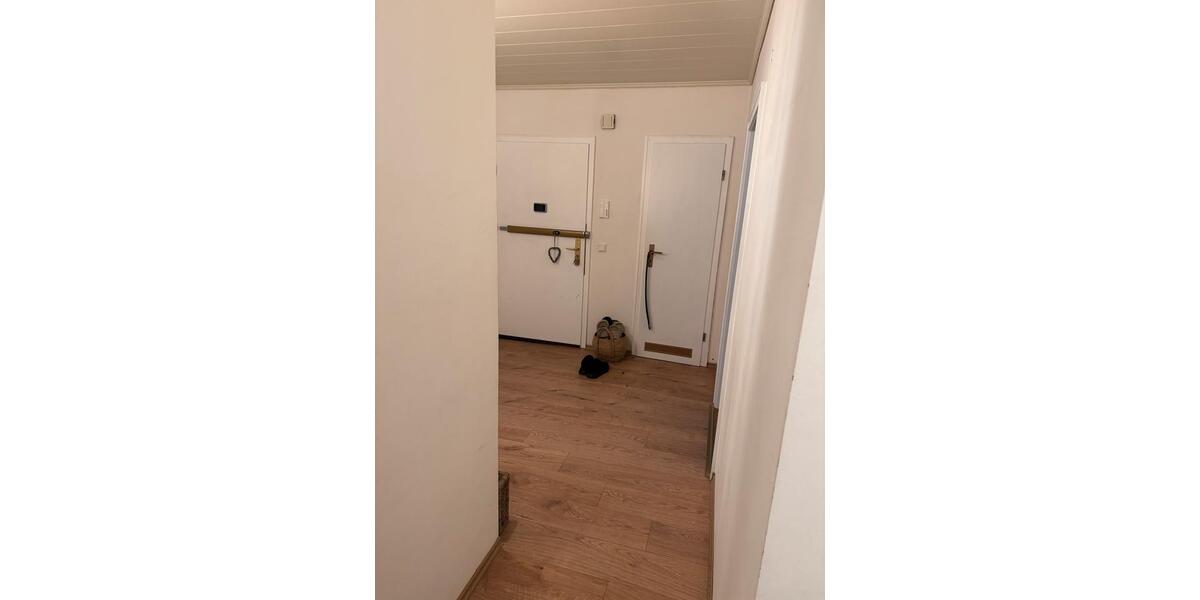 Etagenwohnung Leverkusen Bergisch Neukirchen - 3 Zimmer, 1.270&euro; | Angebot:23169761