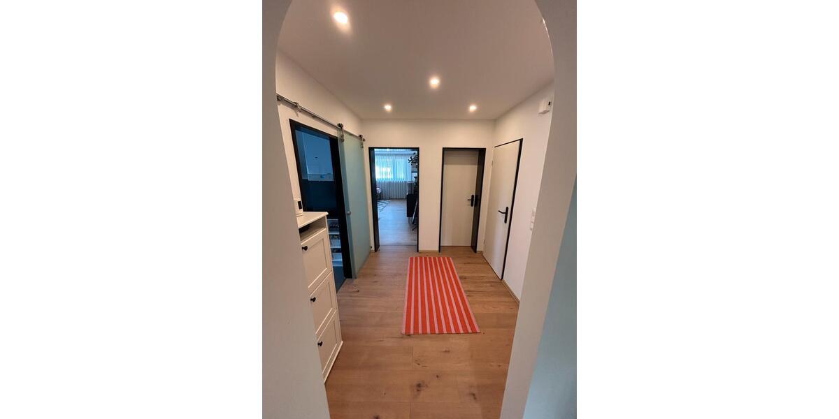 Dachgeschoßwohnung Leverkusen - 3 Zimmer, 76 m&sup2;, 300.000&euro; | Angebot:26703915