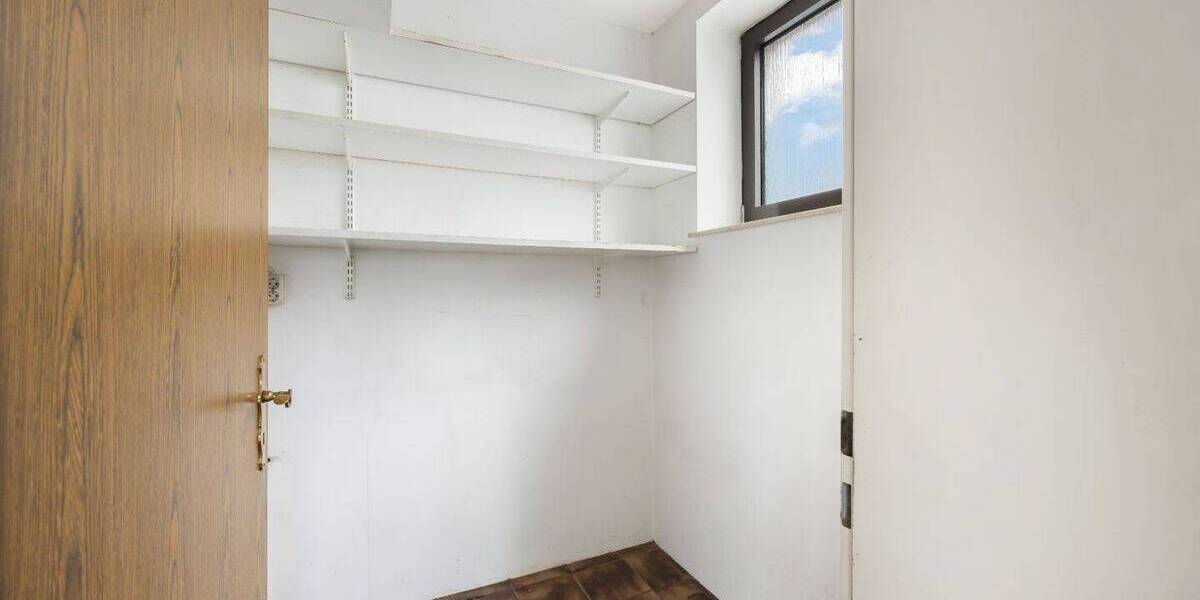 Einfamilienhaus Düsseldorf Benrath - 6 Zimmer, 168 m&sup2;, 740.000&euro; | Angebot:26723214