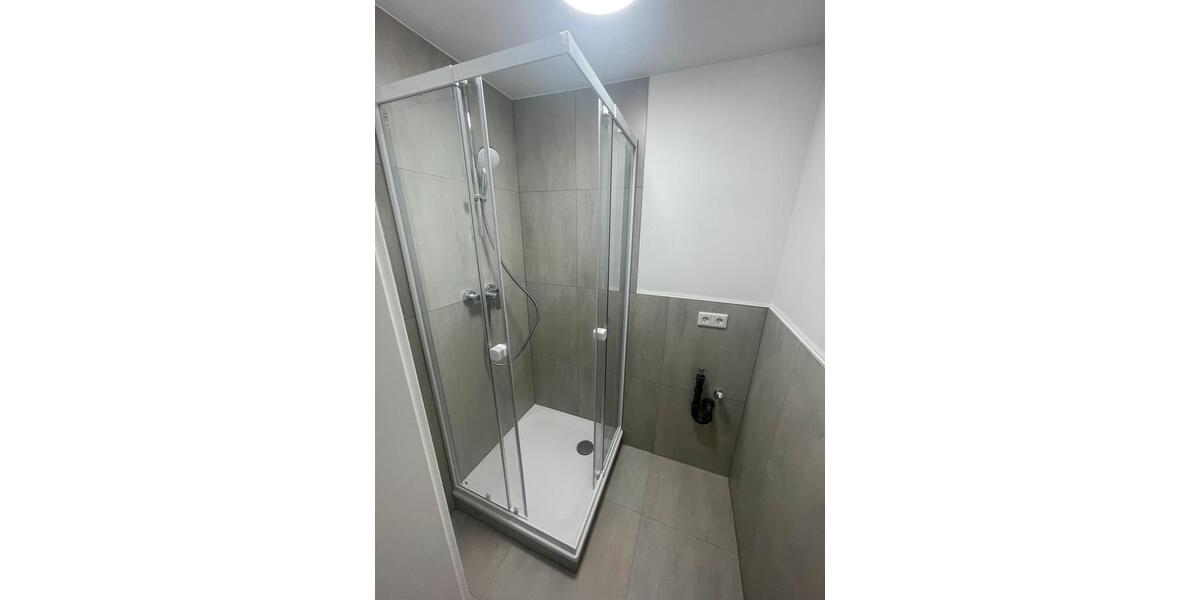 Etagenwohnung Düsseldorf Stadtmitte - 1 Zimmer, 120 m&sup2;, 737&euro; | Angebot:25718233