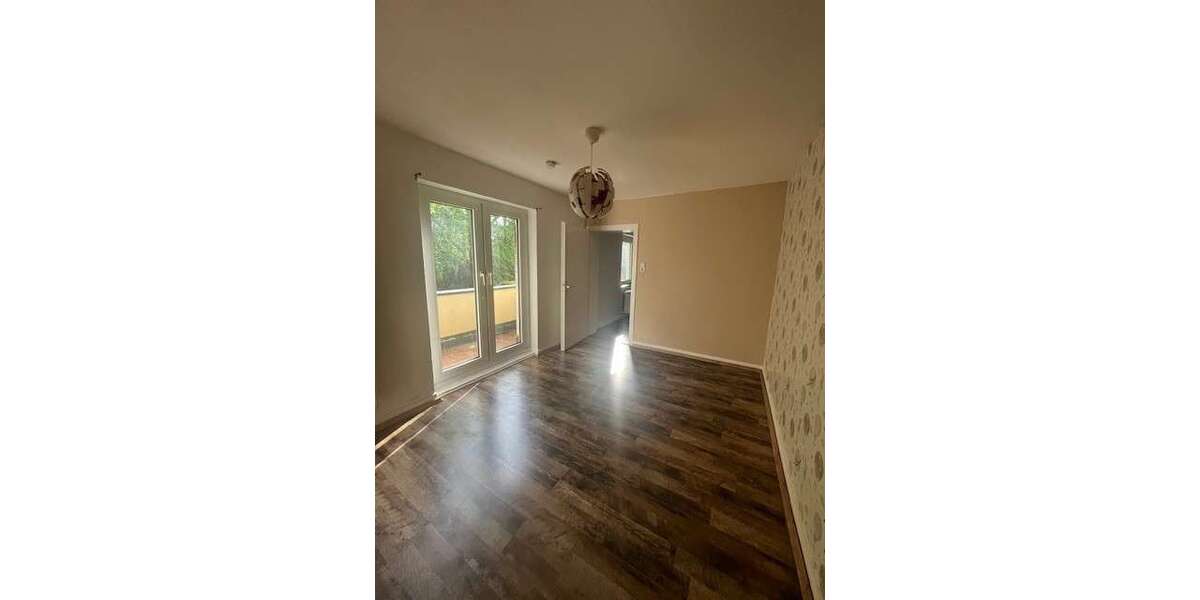 Etagenwohnung Burscheid Sträßchen - 3.5 Zimmer, 69 m&sup2;, 550&euro; | Angebot:26682631