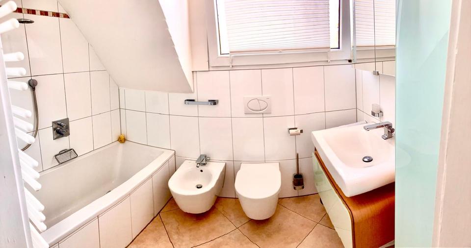 Doppelhaushälfte Bergisch Gladbach Paffrath - 5 Zimmer, 120 m&sup2;, 2.620&euro; | Angebot:26037344