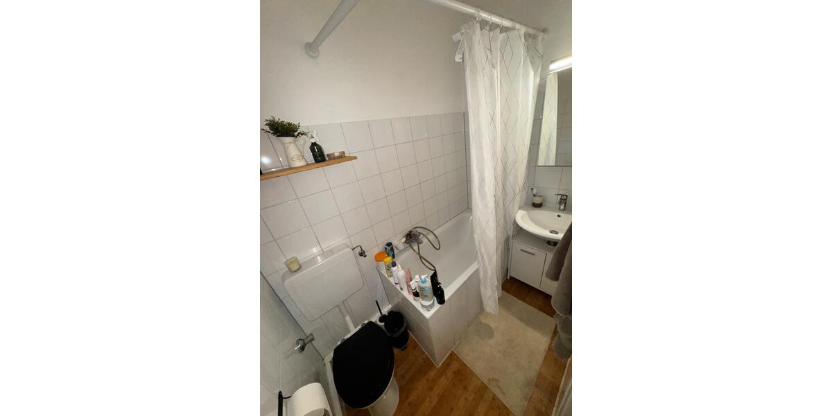 Etagenwohnung Köln Mülheim - 1 Zimmer, 37 m&sup2;, 652&euro; | Angebot:26001682