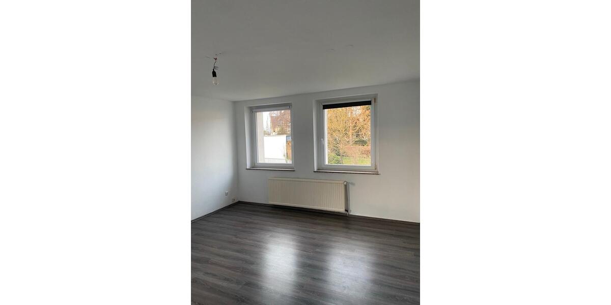 Etagenwohnung Solingen Burg - 1 Zimmer, 44 m&sup2;, 400&euro; | Angebot:25782656