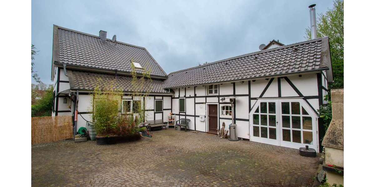 Einfamilienhaus Leichlingen - 6 Zimmer, 182 m&sup2;, 545.000&euro; | Angebot:19790979