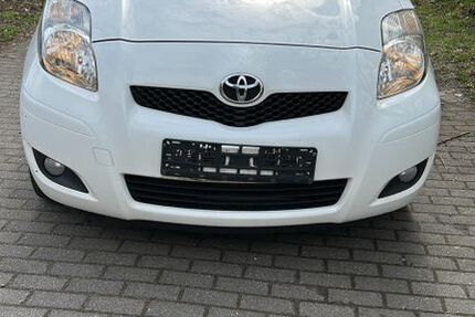 Toyota Yaris 165.000 km 2.970 &euro; Köln 50969