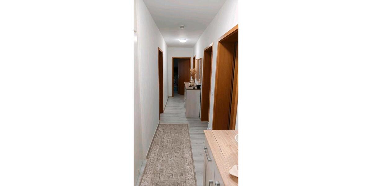 Etagenwohnung Wermelskirchen - 4 Zimmer, 92 m&sup2;, 1.429&euro; | Angebot:26008488