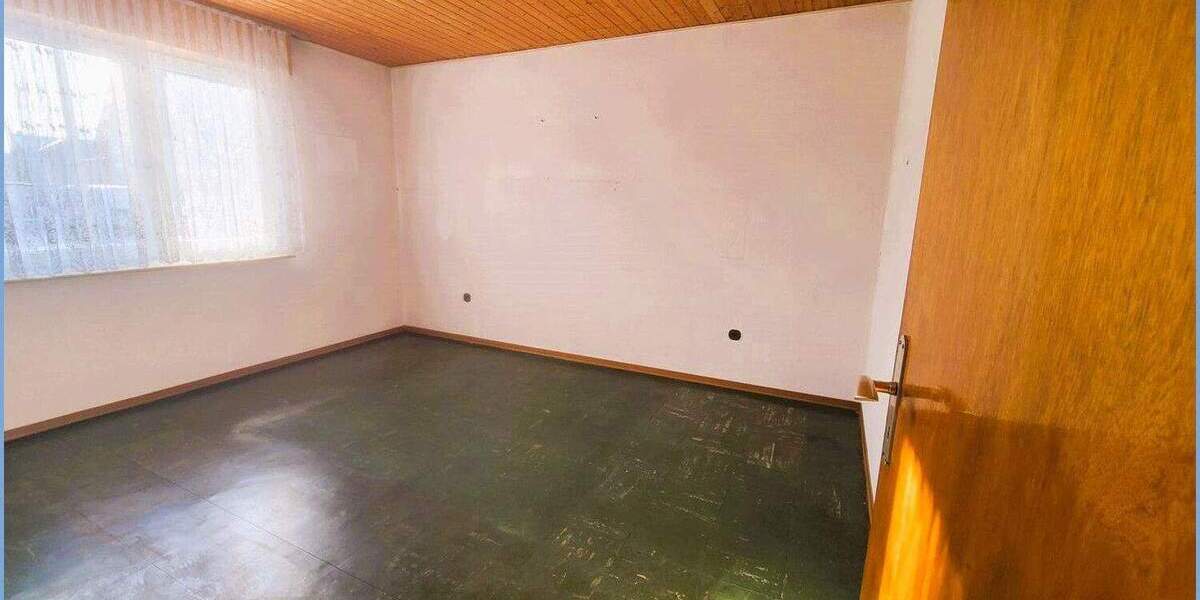 Einfamilienhaus Frechen Bachem - 7 Zimmer, 129 m&sup2;, 450.000&euro; | Angebot:25772495