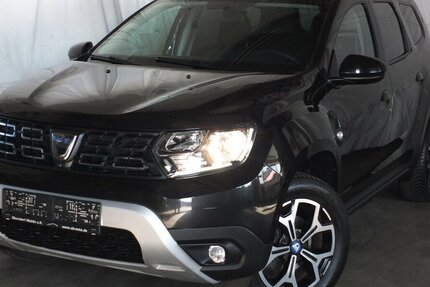 Dacia Duster II CELEBRATION HYBRID NAVI KAMERA 17 ZOLL 63.155 km 12.704 &euro; Köln 50858