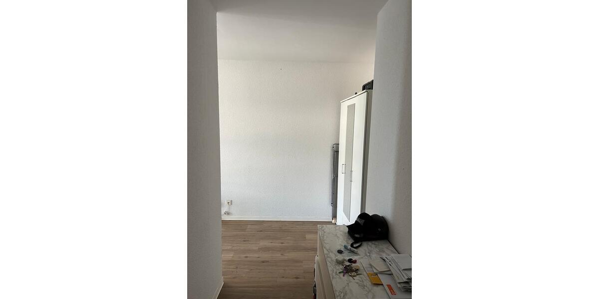 Etagenwohnung Köln Kalk - 1 Zimmer, 30 m&sup2;, 880&euro; | Angebot:25900216