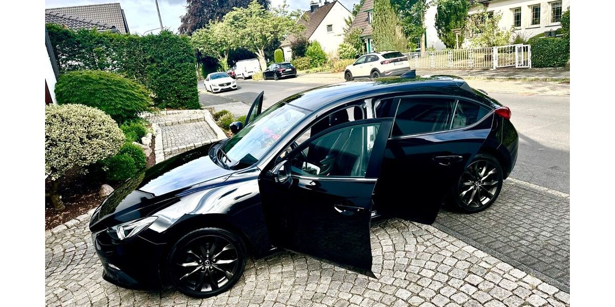 Mazda 3 117.000 km 10.999 &euro; REMSCHEID 42855