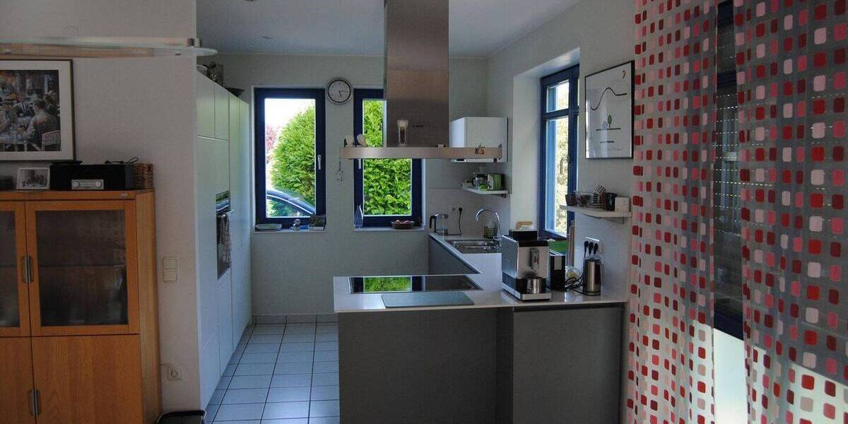 Einfamilienhaus Kerpen - 7 Zimmer, 181 m&sup2;, 665.000&euro; | Angebot:26712880
