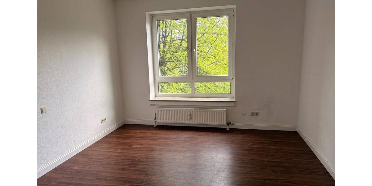 Etagenwohnung Düsseldorf Oberbilk - 2 Zimmer, 66 m&sup2;, 440&euro; | Angebot:26182874
