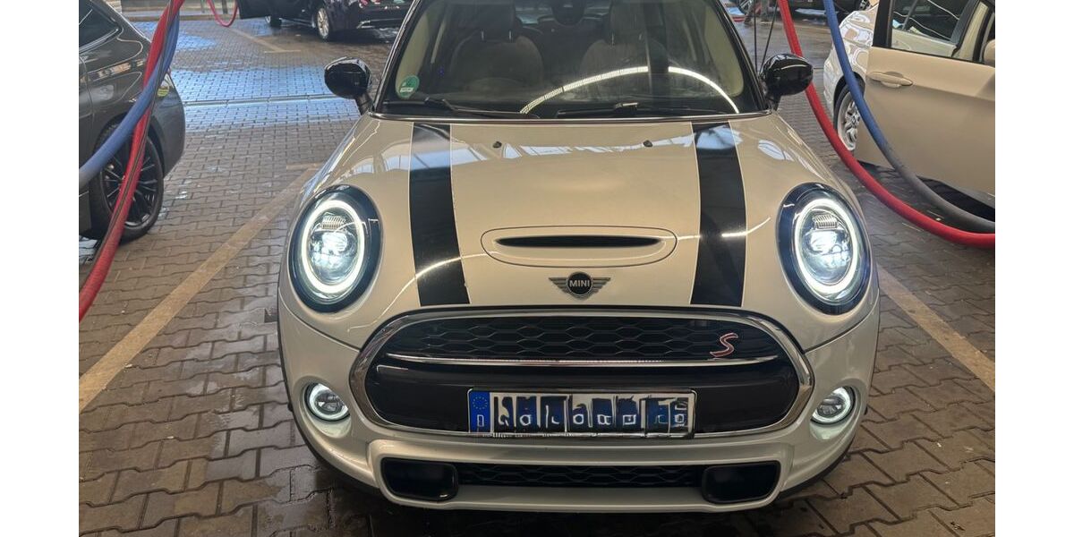 Mini Cooper S 79.500 km 20.000 &euro; Meerbusch 40667