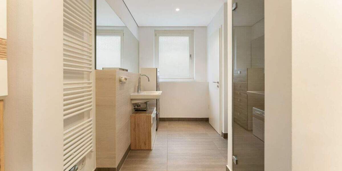 Etagenwohnung Düsseldorf Heerdt - 5 Zimmer, 189 m&sup2;, 1.250.000&euro; | Angebot:26016999