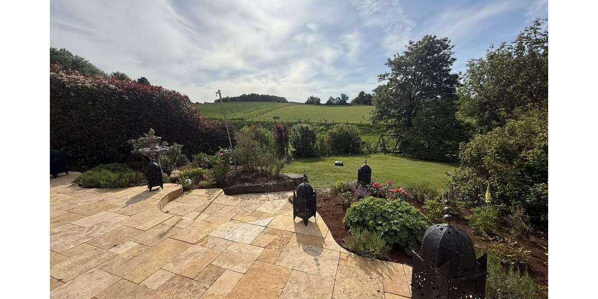 Einfamilienhaus Leichlingen (Rheinland) - 10 Zimmer, 271 m&sup2;, 985.000&euro; | Angebot:24814497