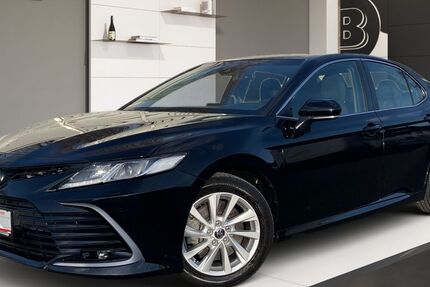 Toyota Camry 48.518 km 29.988 &euro; Köln 51067