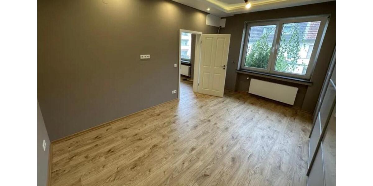 Etagenwohnung Köln Mülheim - 3 Zimmer, 88 m&sup2;, 2.000&euro; | Angebot:25408494