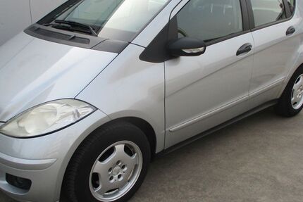 Mercedes-Benz A 170 136.470 km 4.270 &euro; Köln 51105