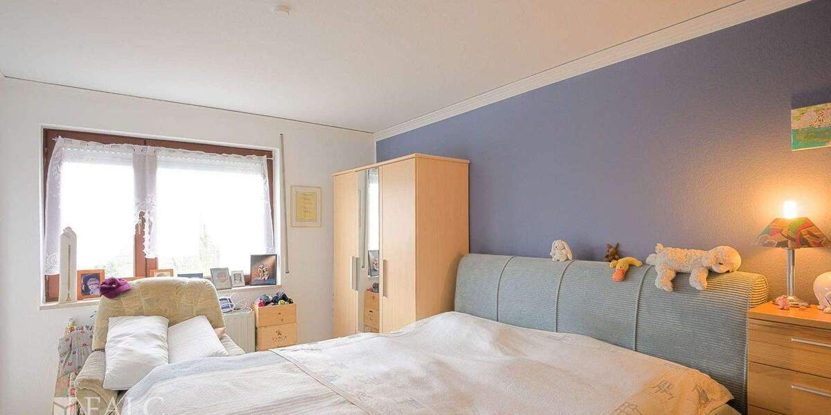 Einfamilienhaus Kürten Broich - 5 Zimmer, 129 m&sup2;, 399.000&euro; | Angebot:25696531