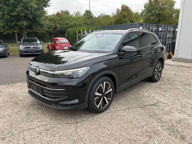 VW Tiguan 10.180 km 39.750 &euro; Düsseldorf 40472