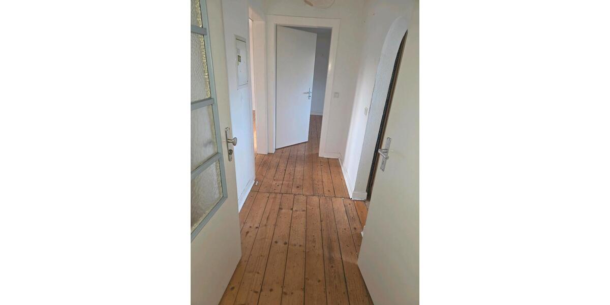 Dachgeschoßwohnung Hilden - 2 Zimmer, 40 m&sup2;, 550&euro; | Angebot:26030044