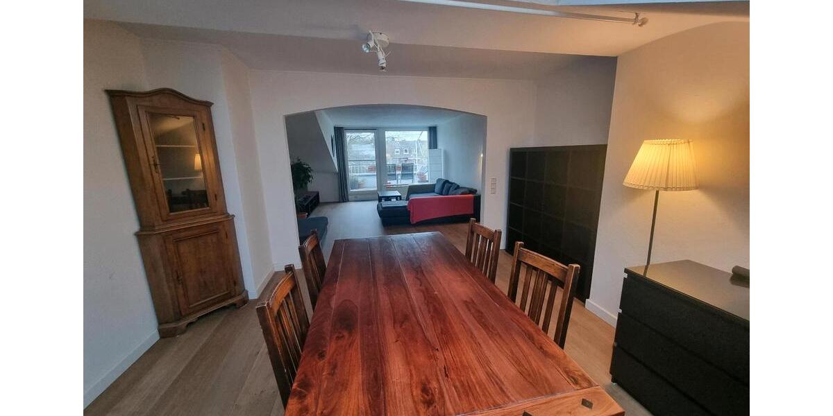 Dachgeschoßwohnung Düsseldorf Stadtbezirk 2 - 2 Zimmer, 66 m&sup2;, 1.056&euro; | Angebot:26013851