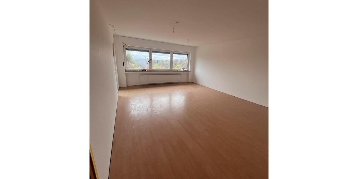 Etagenwohnung Wermelskirchen - 3 Zimmer, 101 m&sup2;, 1.200&euro; | Angebot:26400653