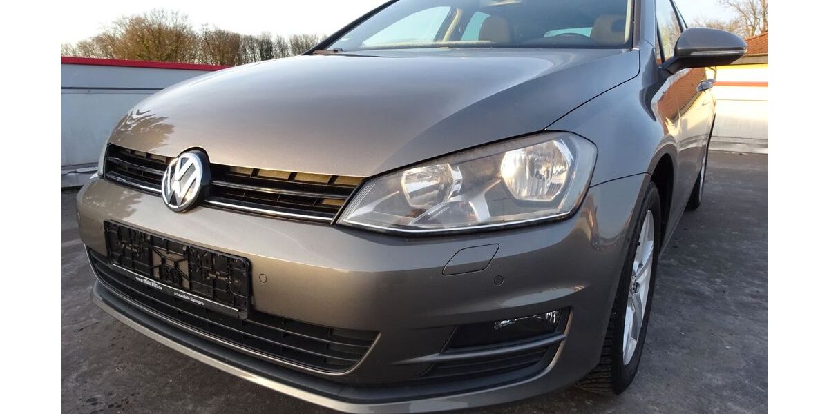 VW Golf 109.000 km 8.490 &euro; Solingen 42719