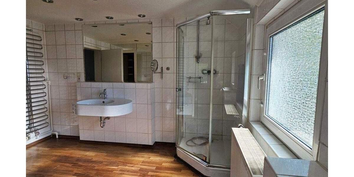 Einfamilienhaus Solingen Ohligs-Aufderhöhe - 5 Zimmer, 202 m&sup2;, 598.000&euro; | Angebot:25702956