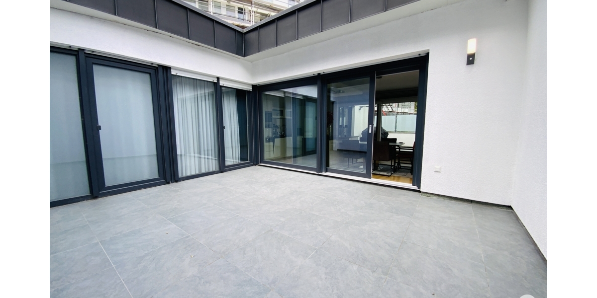 Wohnen auf einer Ebene Moderne, hochwertige 3 Zimmer-Wohnung mit Bungalow-Charakter - Erdgeschoßwohnung Düsseldorf Heerdt | Angebot:27239620
