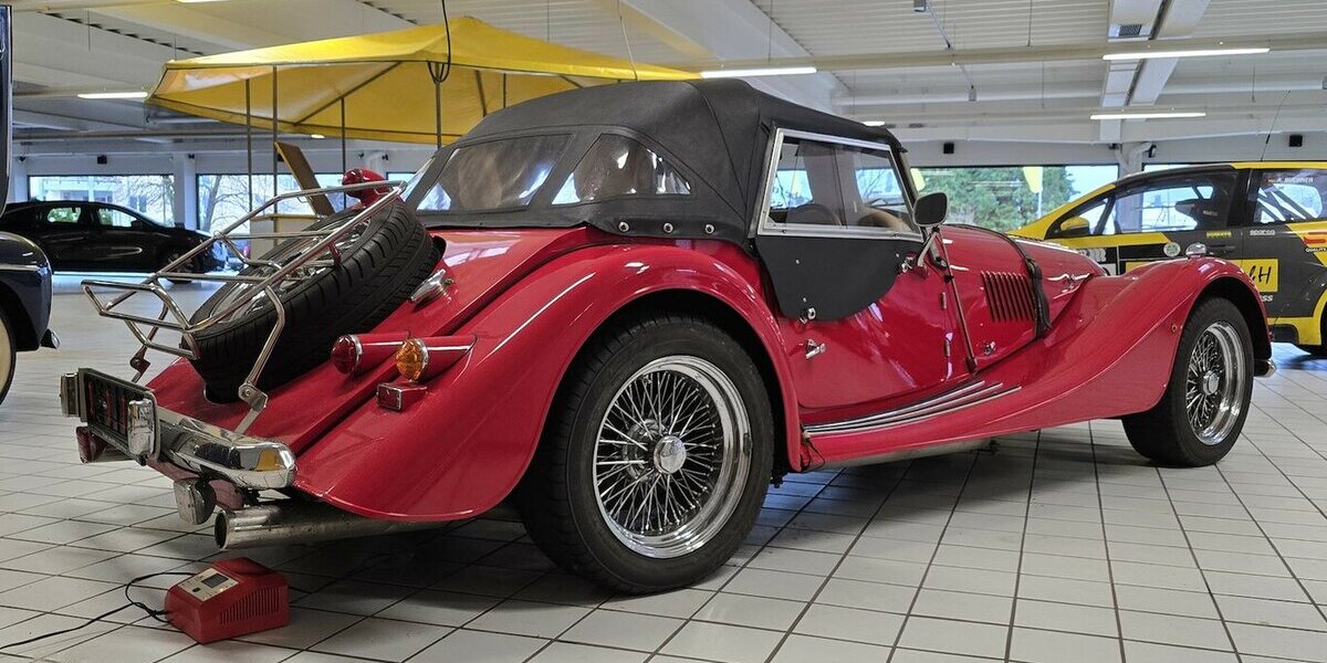 Morgan Plus 8 17.227 km 47.750 &euro; Wermelskirchen 42929