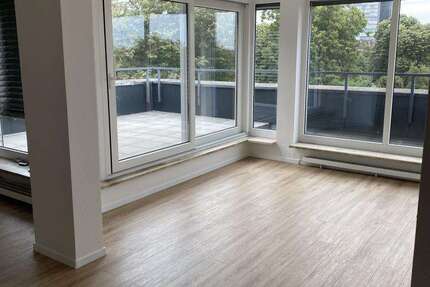 Wohnung Düsseldorf Mörsenbroich - 3 Zimmer, 111 m&sup2;, 1.479&euro; | Angebot:27352425